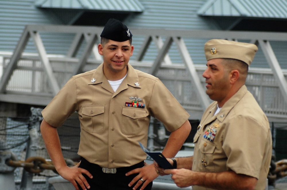 Naval Museum hosts a re-enlistment