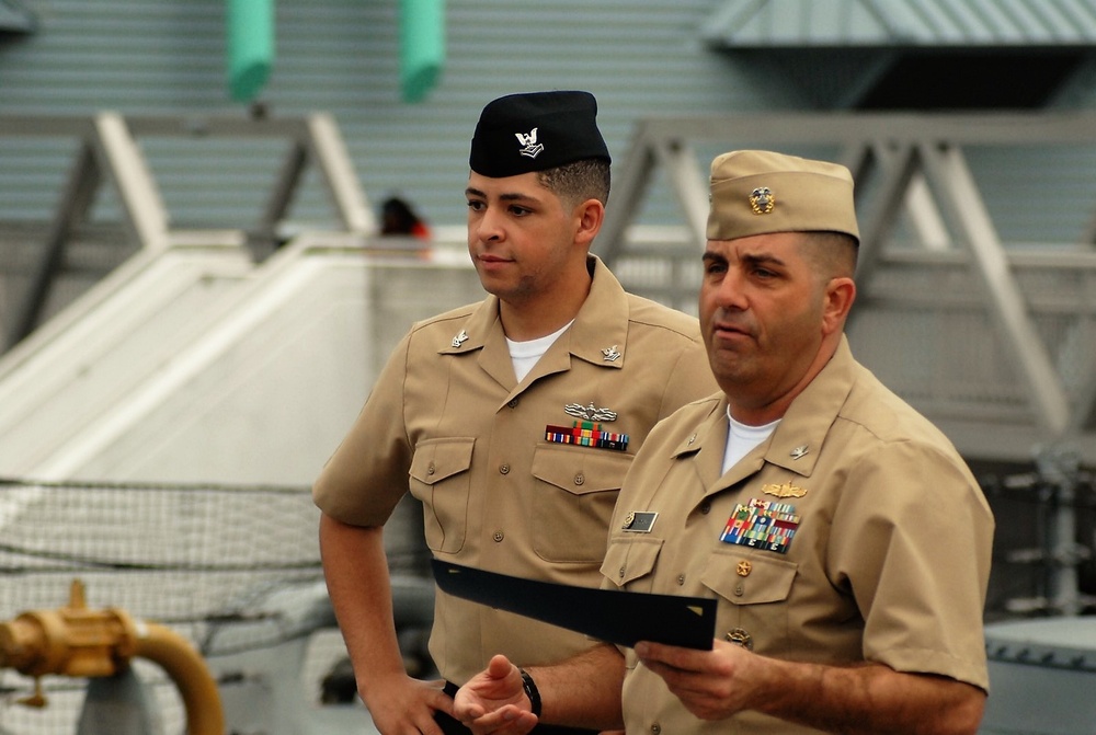 Naval Museum hosts a re-enlistment