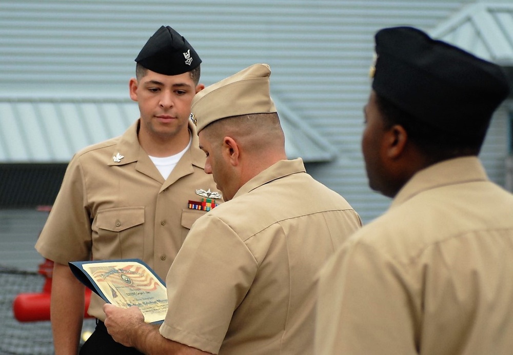 Naval Museum hosts a re-enlistment