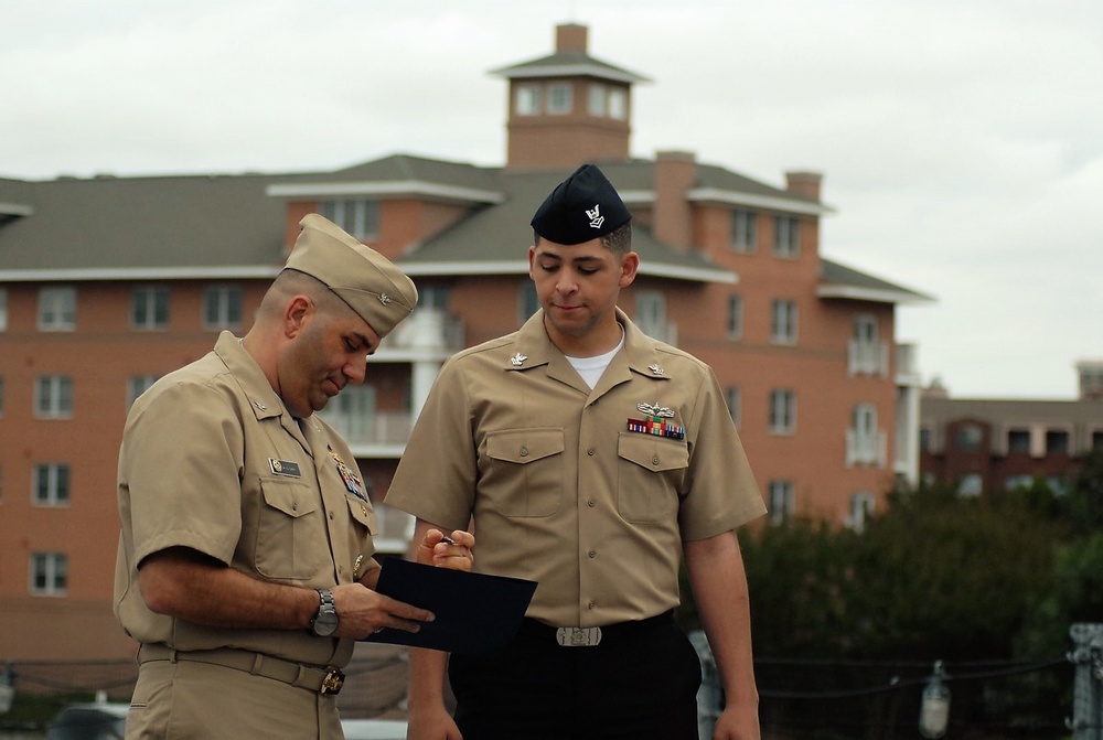 Naval Museum hosts a re-enlistment