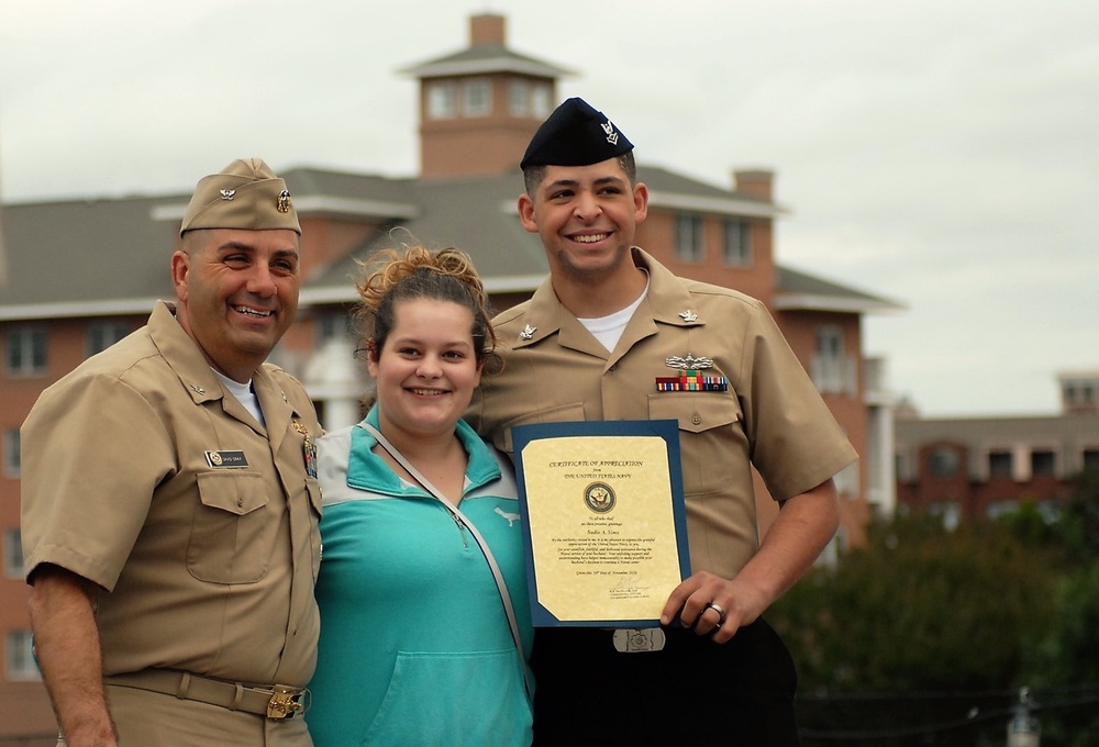 Naval Musuem hosts a re-enlistment