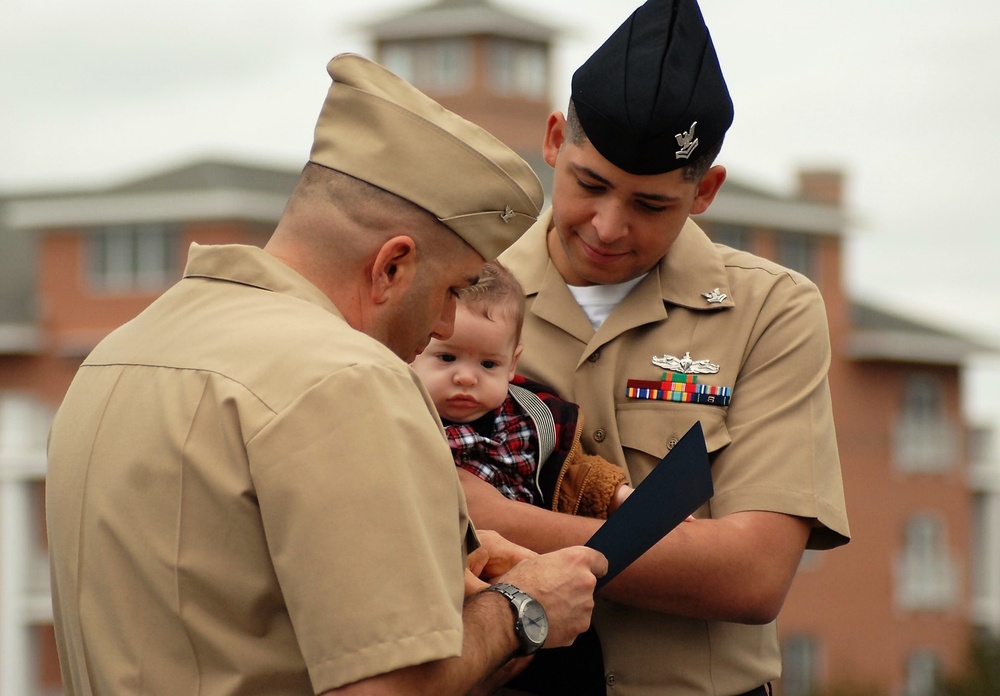 Naval Museum hosts a re-enlistment