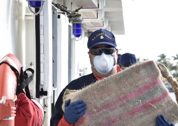 Coast Guard offloads more than 3,516 pounds of cocaine, 50 pounds of marijuana in Port Everglades
