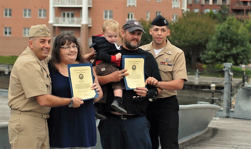 Naval Musuem hosts a re-enlistment