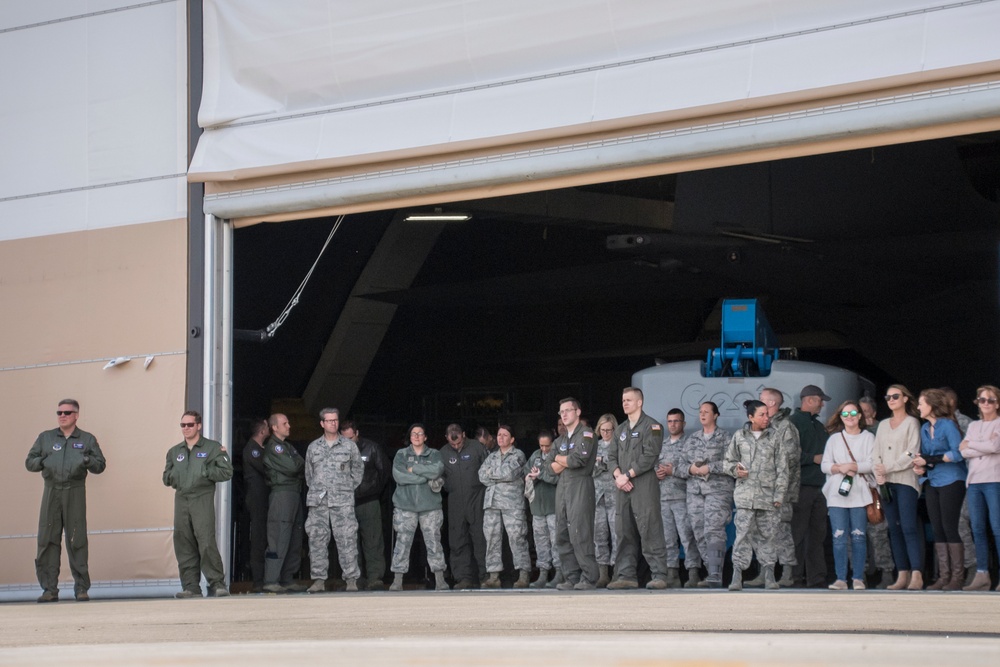 Col. David B. Johnson Celebrates Final Flight at 179th Airlift Wing