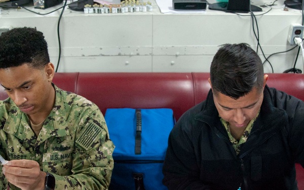 Flu Vaccinations On USS Bonhomme Richard
