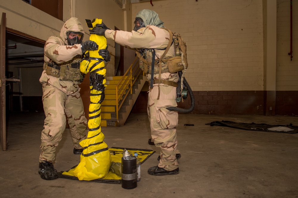 EODMU 5 Conducts Field Training Exercise