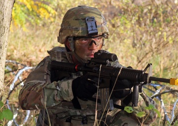 66th MI BDE HHC conducts company field training exercise