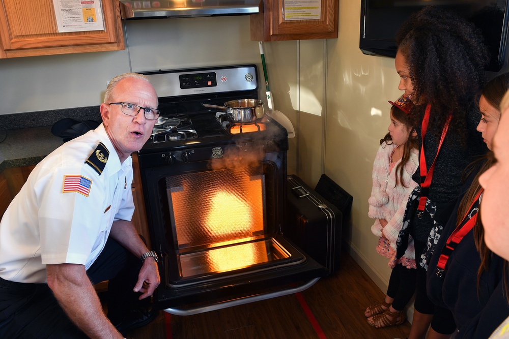 Schriever FD teach children fire safety