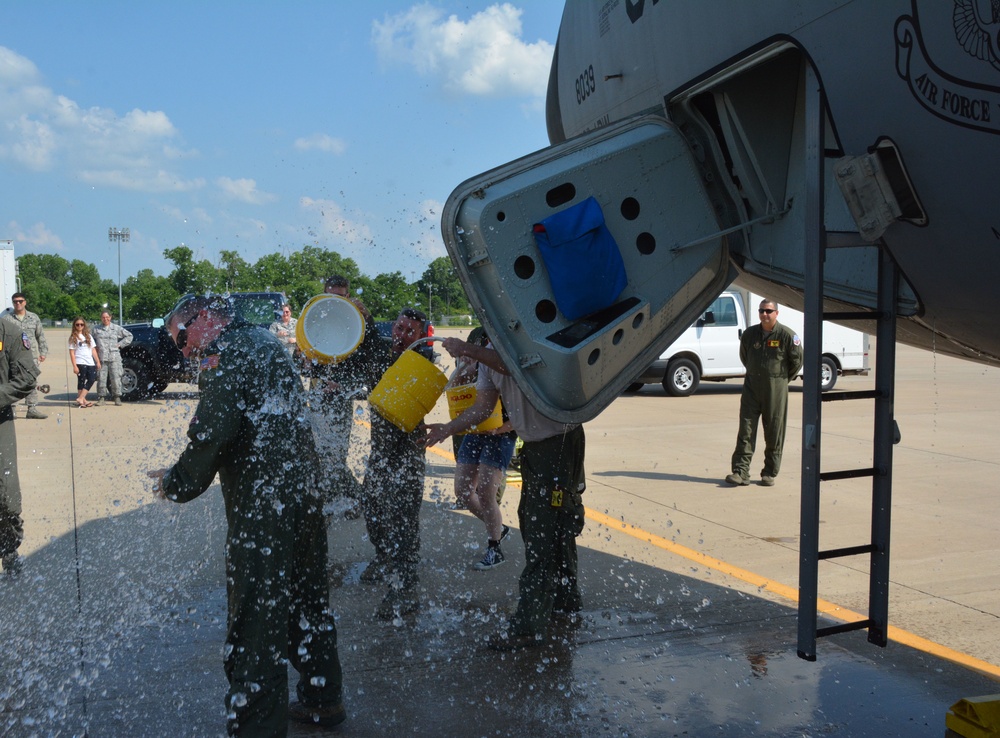 507th ARW commander takes final flight with wing