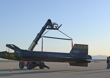 USAF, Hollywood partner during making of “First Man”