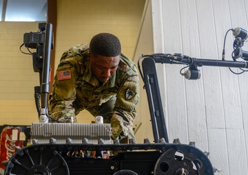Route clearance training uses robots and video gaming skills