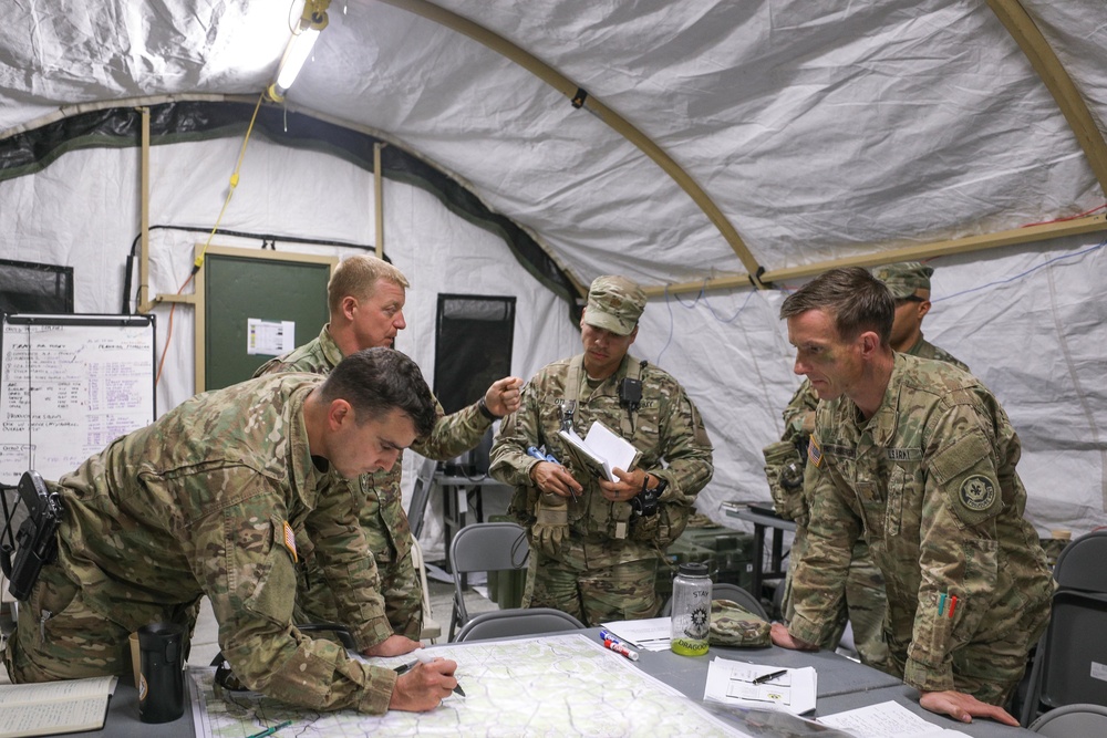 Leaders conduct mission analysis for Dragoon Ready