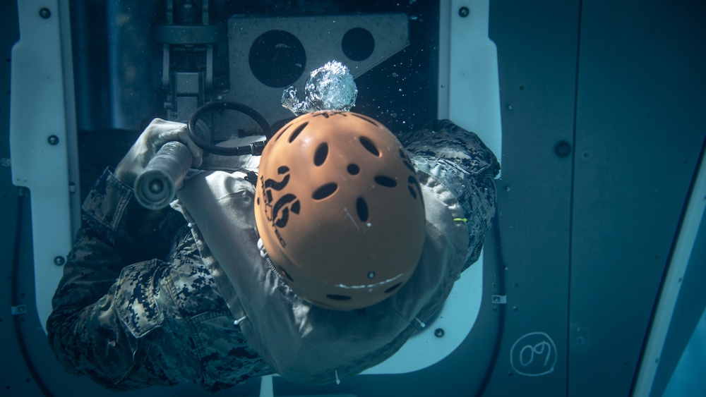 11th MEU Underwater Egress Training