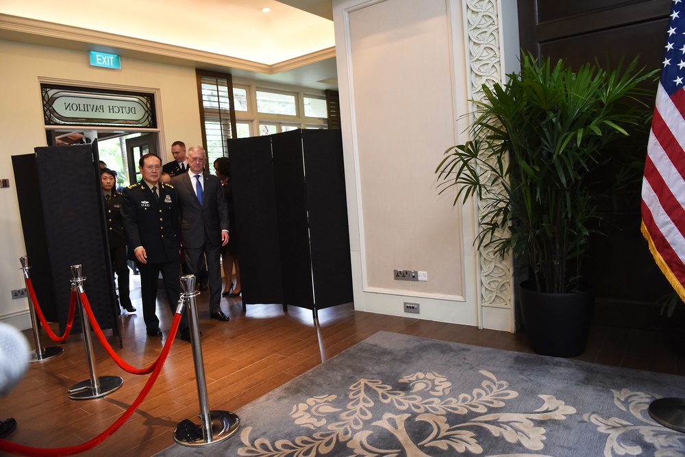 Mattis Meets With China’s Minister of National Defense