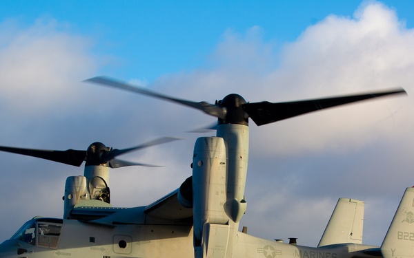 Marines particpate in exercise Trident Juncture 18 training in Iceland