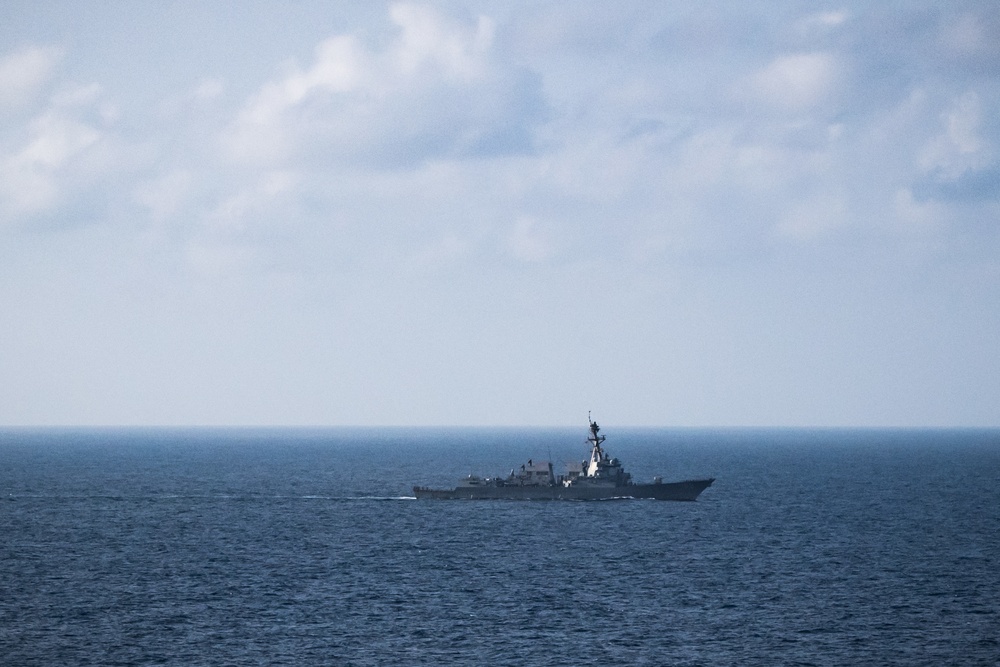 USS Jason Dunham transits the Gulf of Aden
