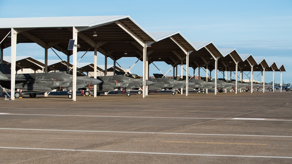 Aircraft that evacuated Hurricane Michael depart Barksdale