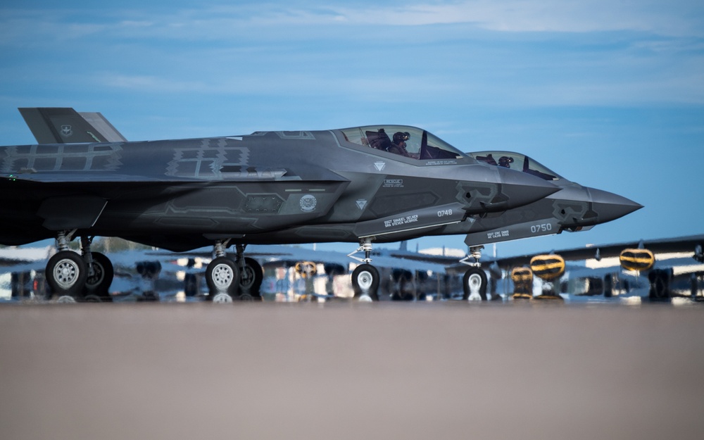 Aircraft that evacuated Hurricane Michael depart Barksdale