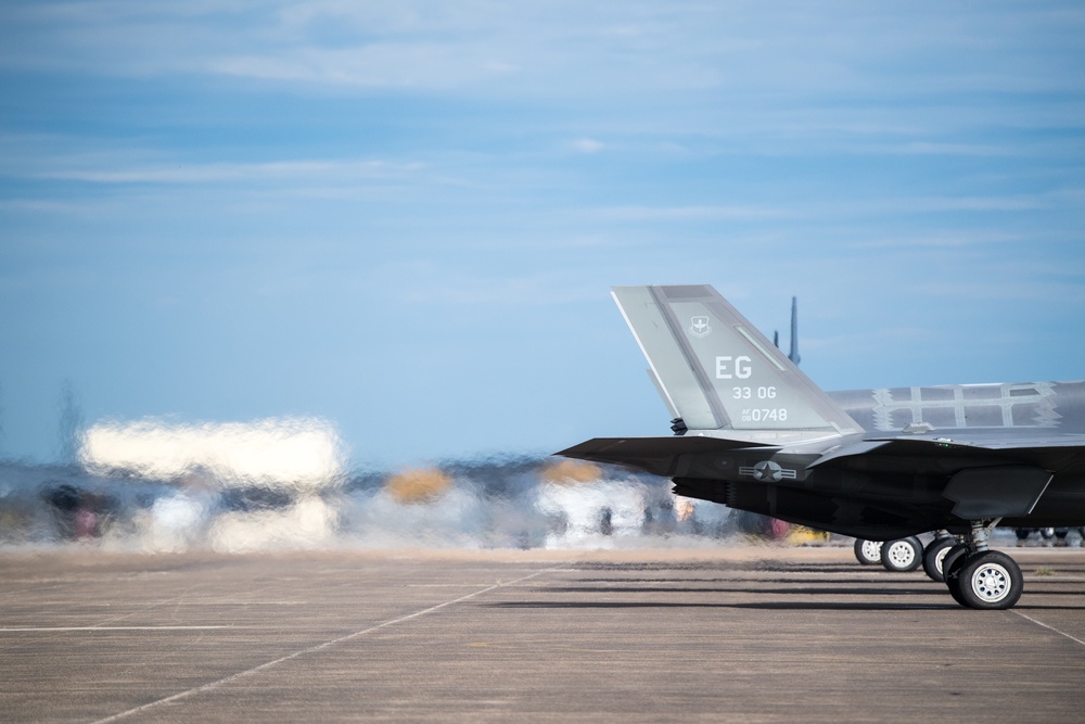 Aircraft that evacuated Hurricane Michael depart Barksdale