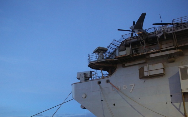 USS Iwo Jima in Iceland for Trident Juncture 18