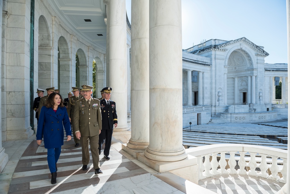 Spanish Chief of Defence Gen. Fernando Alejandre Participates in an Armed Forces Wreath-Laying Ceremony at the Tomb of the Unknown Soldier