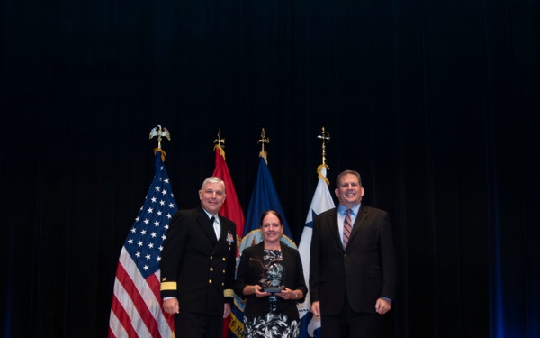 NAVSUP WSS’s Acquisition Professional of the Year wins for the warfighter