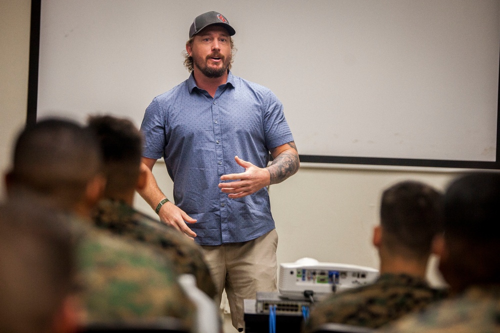 Dakota Meyer visits MCBH
