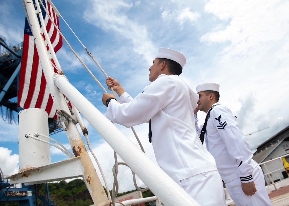 USNS Comfort Departs Panama City, Panama and Shifts Colors