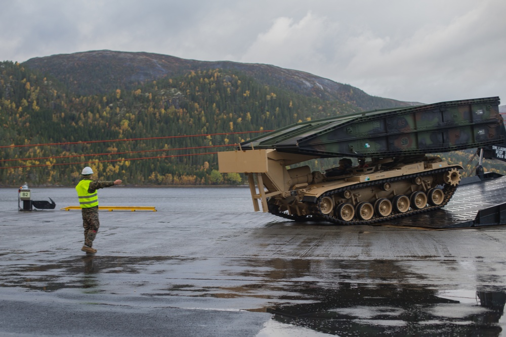 U.S. Marines and Norwegian Service Members Unload USNS 1st Lt. Baldomero Lopez