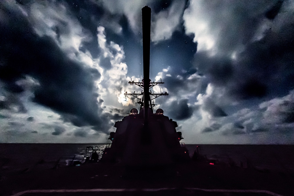 USS Jason Dunham Night Ops