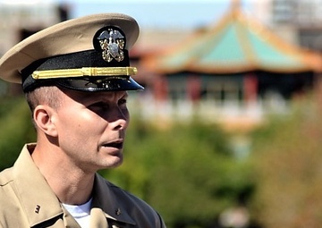 Naval Museum hosts a re-enlistment ceremony