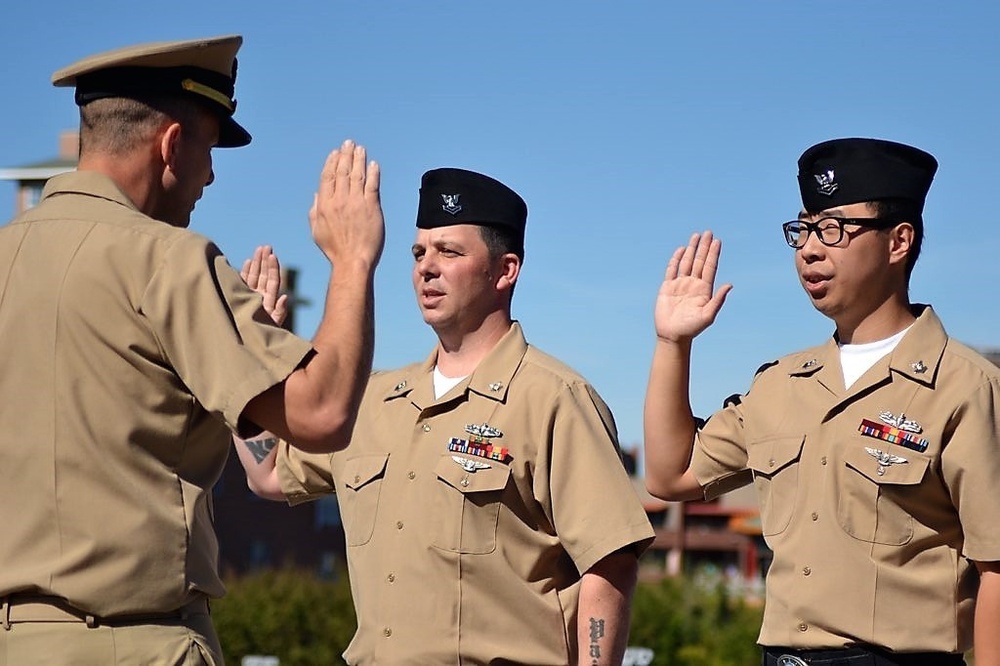 Naval Museum hosts a re-enlistment ceremony