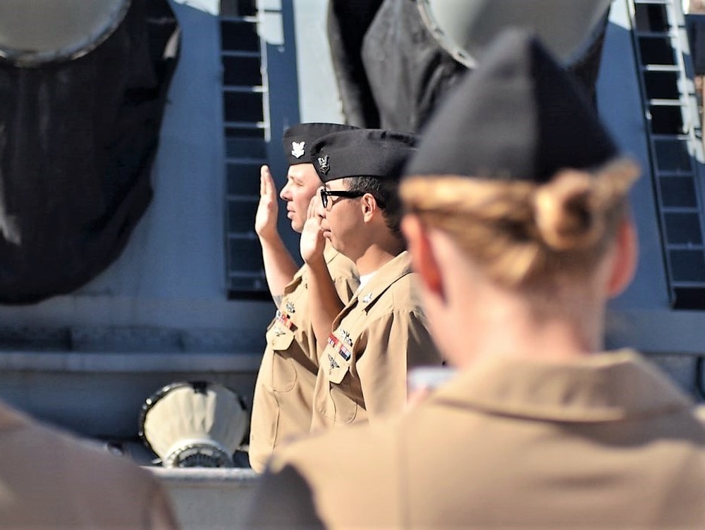 DVIDS - Images - Naval Museum hosts a re-enlistmen ceremony [Image 10 ...