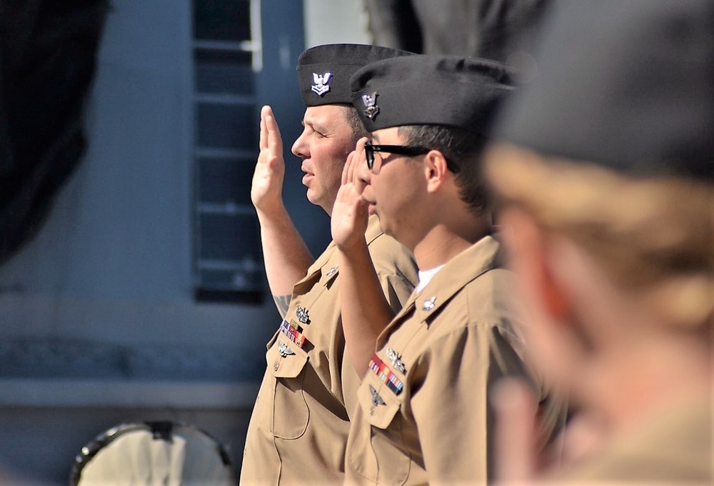 Naval Museum hosts a re-enlistment ceremony