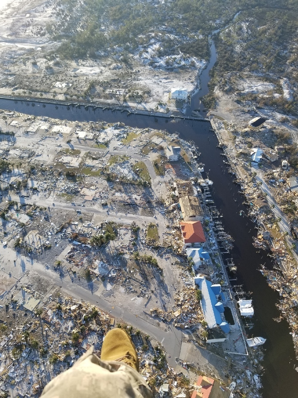 Ohio Army National Guard Chinook helicopter and crew help in Hurricane Michael response efforts