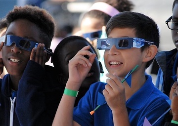 Museum Educators inspire and educate record number of 5th Graders during Naval Station Norfolk's 2nd Annual STEM Day