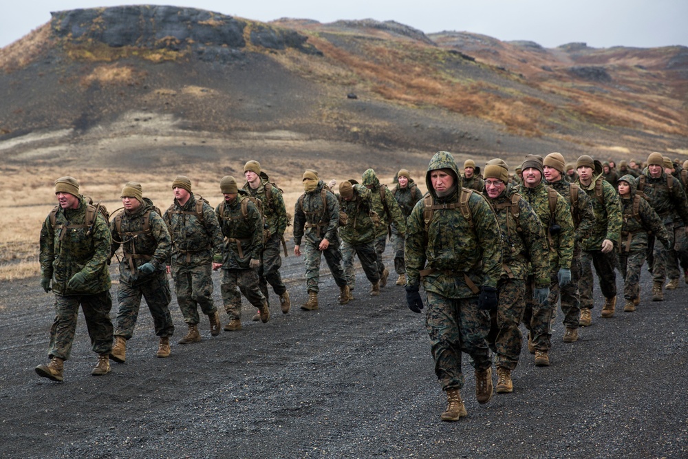 24th MEU conducts Icelandic cold weather training