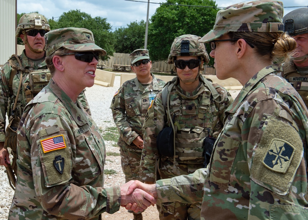 Brigadier General Tracy Norris, Dep. Adjutanat General TXARNG, visits troops at Camp Bullis, TX