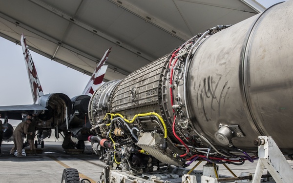 F/A-18 Engine Install