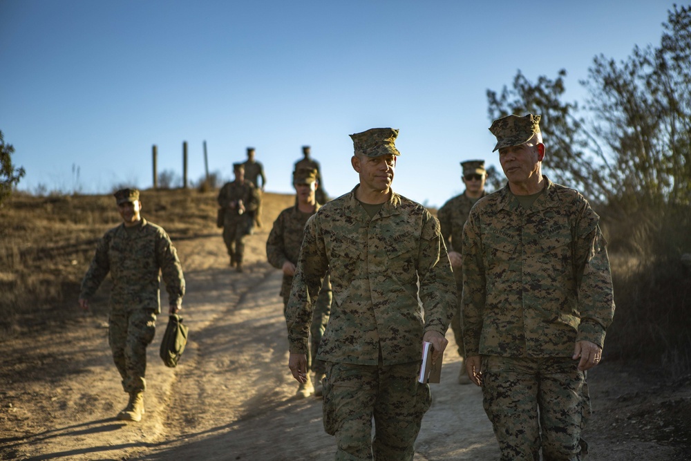 I MEF Marines brief CG during Command Post Exercise