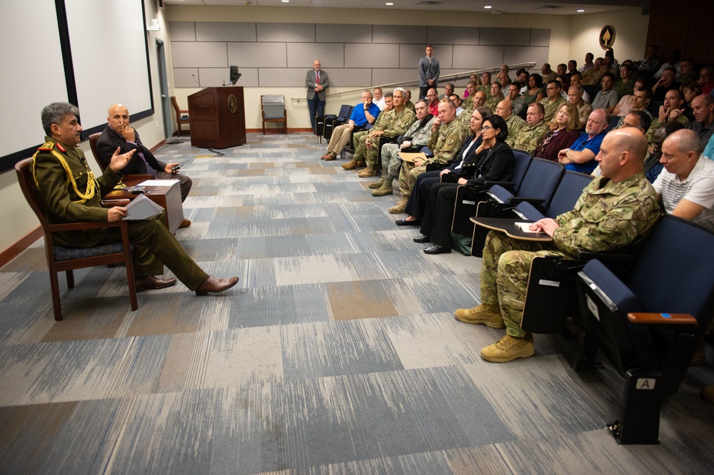 Iraqi counter-terrorism general speaks at JSOU