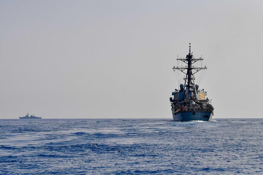 USS Mitscher Conducts PASSEX with Egyptian Navy