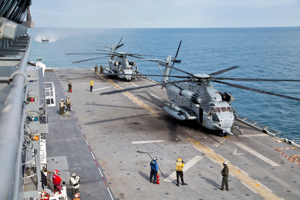 USS Kearsarge flight ops