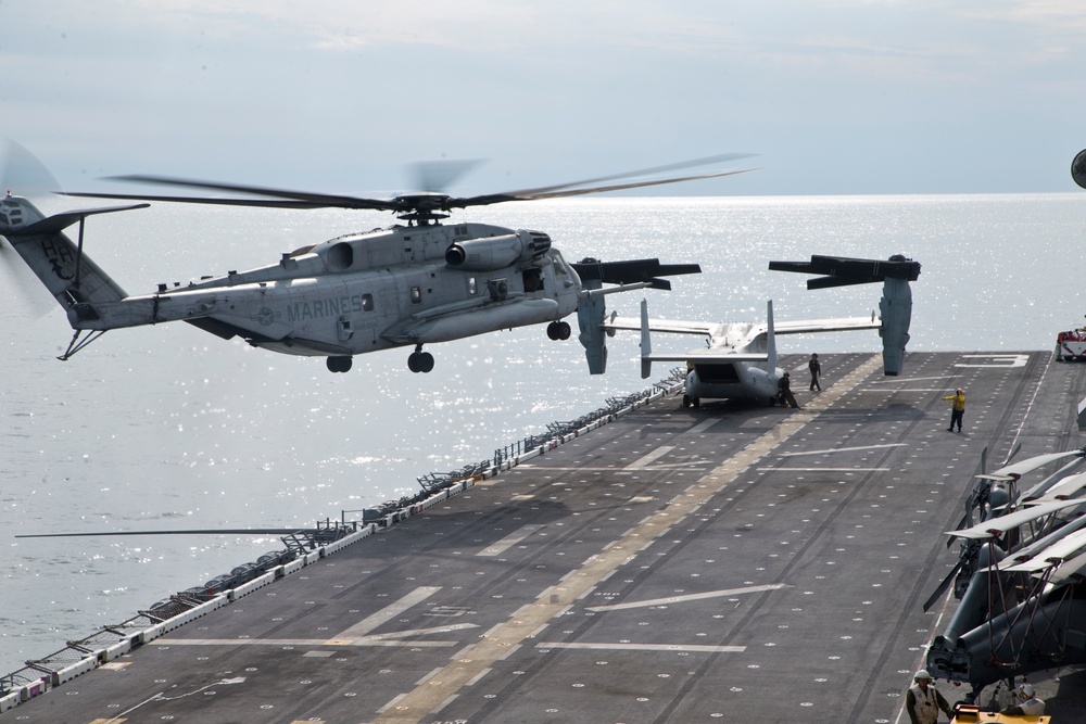 USS Kearsarge flight ops