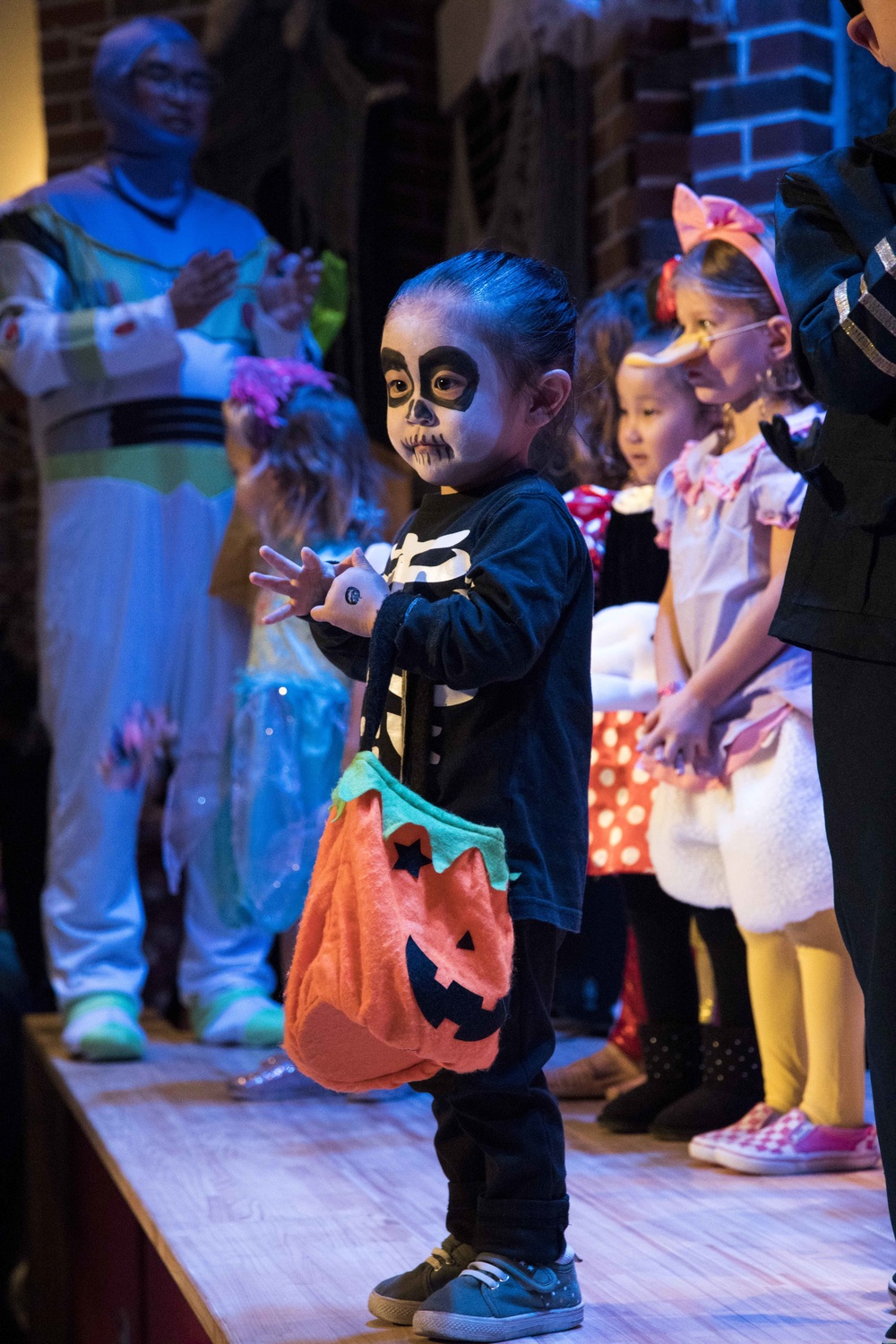 Halloween Carnival in Iwakuni City creates opportunity to make friends