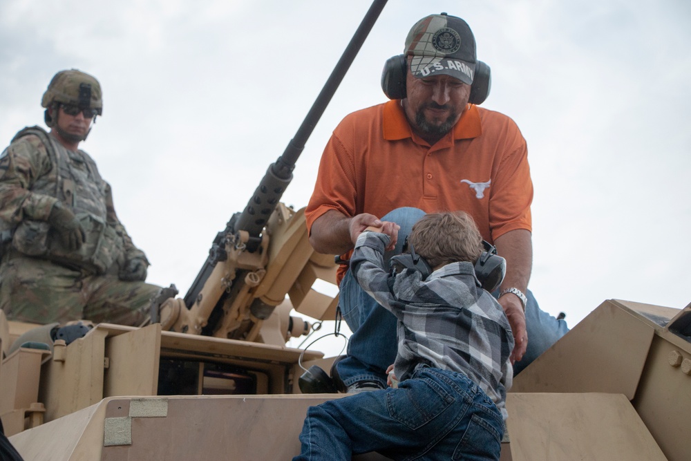 Family Day Gunnery