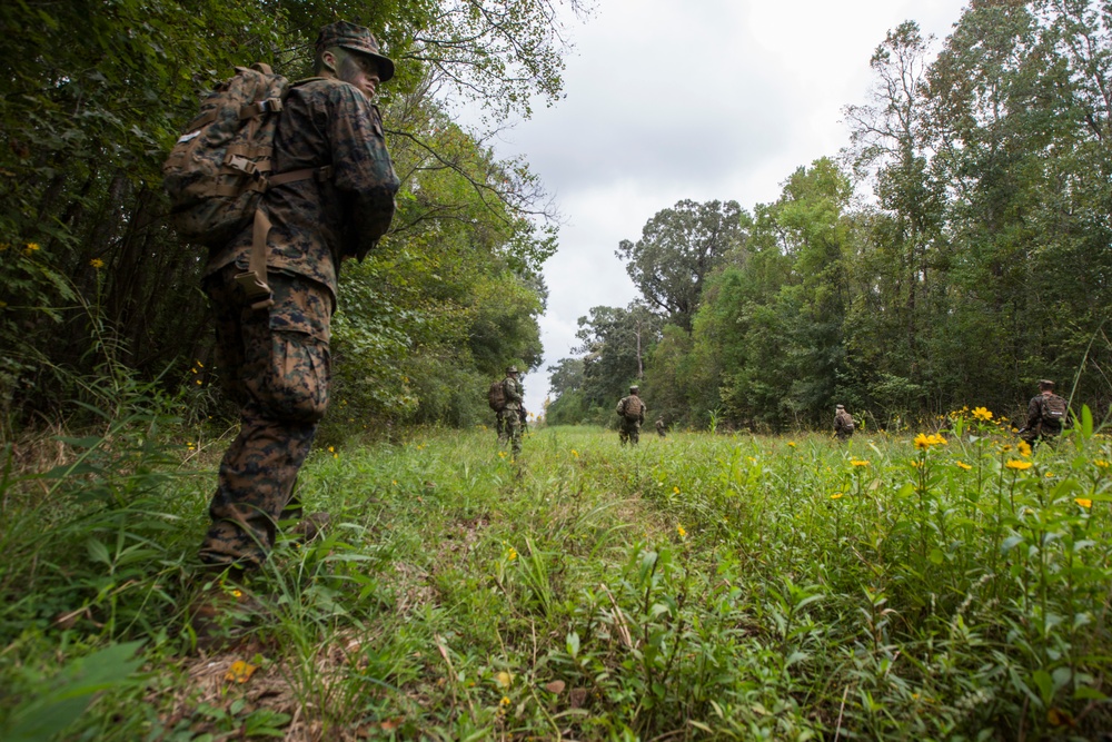 MARFORRES Marines evaluate NROTC Midshipmen