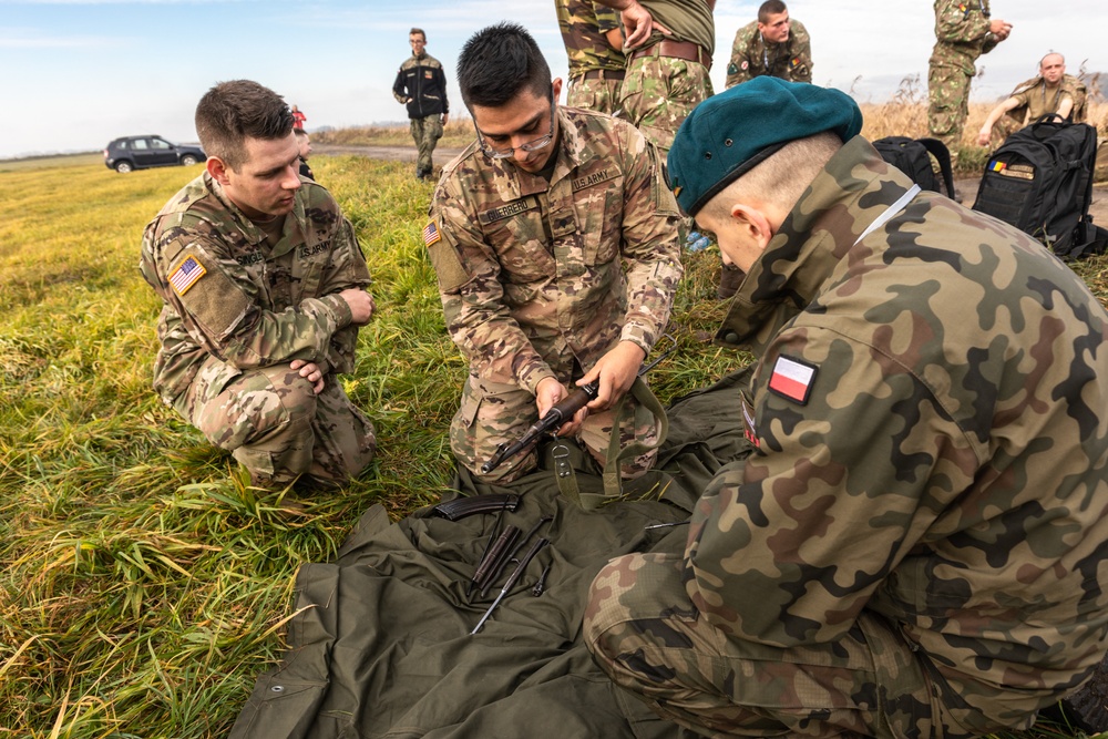 Tennessee Army National Guard Soldiers Compete in a Tactical Polish Competition!