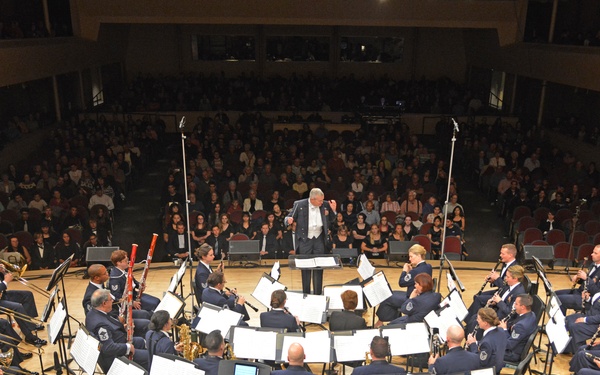Singing Sergeants, Air Force Band at Cleveland High